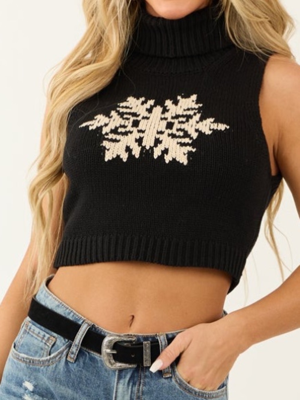🟤NWT LE LIS Turtleneck Cropped Snowflake Sweater in Black/Cream XS